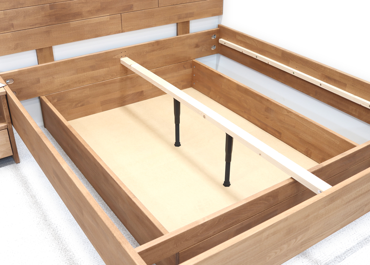 Zaoblení úložné postele Baron