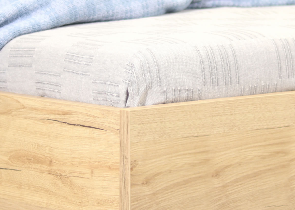 Plocha pro matraci u postele OTO