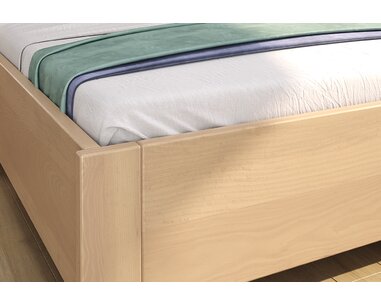 Postel Erika - detail opracování Postel Erika - detail opracování