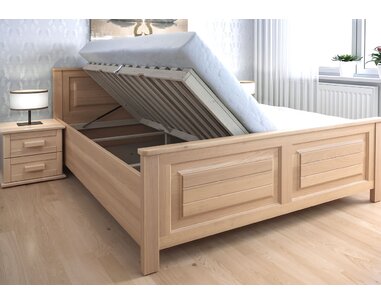 Postel Martina - detail čela Postel Martina - detail čela