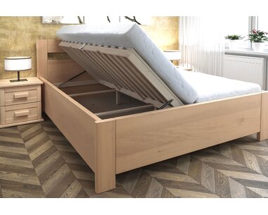 Postel Romana - detail čela Postel Romana - detail čela