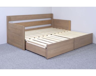 Rozkládací postel Fuego s čely Rozkládací postel Fuego s čely