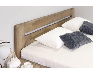 Zvýšená postel dvoulůžko z masivu Primátor, masiv buk Zvýšená postel dvoulůžko z masivu Primátor, masiv buk