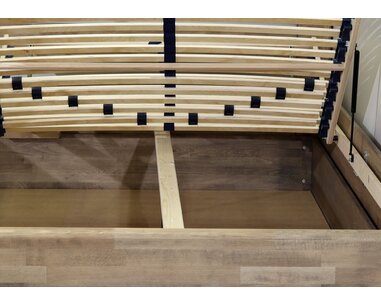 Zvýšená postel s úložným prostorem Primátor, masiv buk, 140x200 Zvýšená postel s úložným prostorem Primátor, masiv buk, 140x200