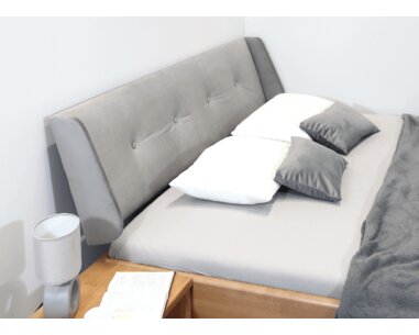 Postel dvoulůžko z masivu Casanova 2 - detail Postel dvoulůžko z masivu Casanova 2 - detail