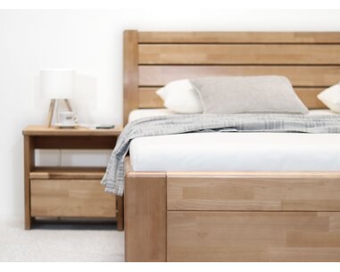 Postel dvoulůžko z masivu Concepta - detail Postel dvoulůžko z masivu Concepta - detail