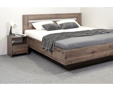 nocni-stolek-7-04.jpg nocni-stolek-7-04.jpg