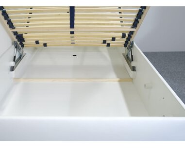 Zvýšená čalouněná postel s úložným prostorem Lyoneta, 140x200, bílá Zvýšená čalouněná postel s úložným prostorem Lyoneta, 140x200, bílá