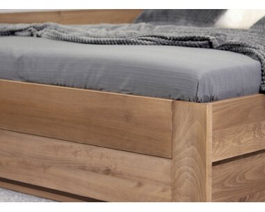 Detail rohu postele Valentin Detail rohu postele Valentin