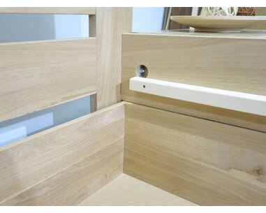 Dřevěná postel jednolůžko Justina, masiv dub, 120x200 Dřevěná postel jednolůžko Justina, masiv dub, 120x200