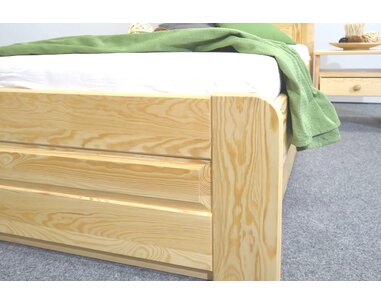 Dřevěná postel jednolůžko LADA, masiv borovice Dřevěná postel jednolůžko LADA, masiv borovice
