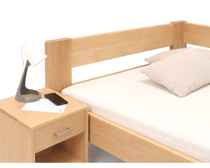 Rohová dřevěná postel MIVA, 140x200, masiv buk Rohová dřevěná postel MIVA, 140x200, masiv buk