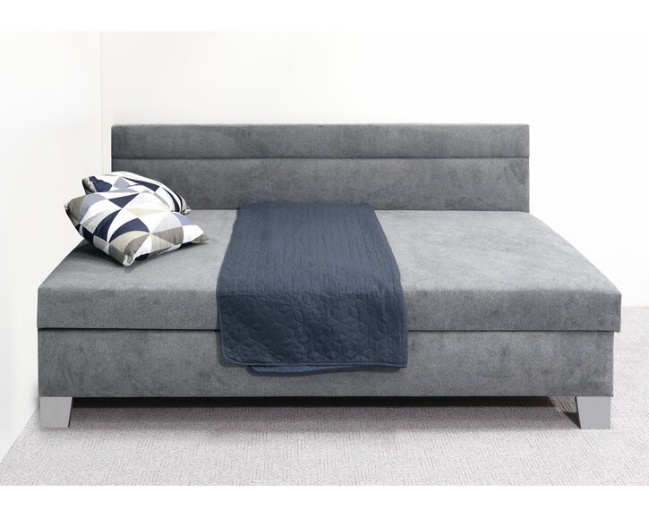 Detail potahu - postel Variant s dlouhým čelem Detail potahu - postel Variant s dlouhým čelem