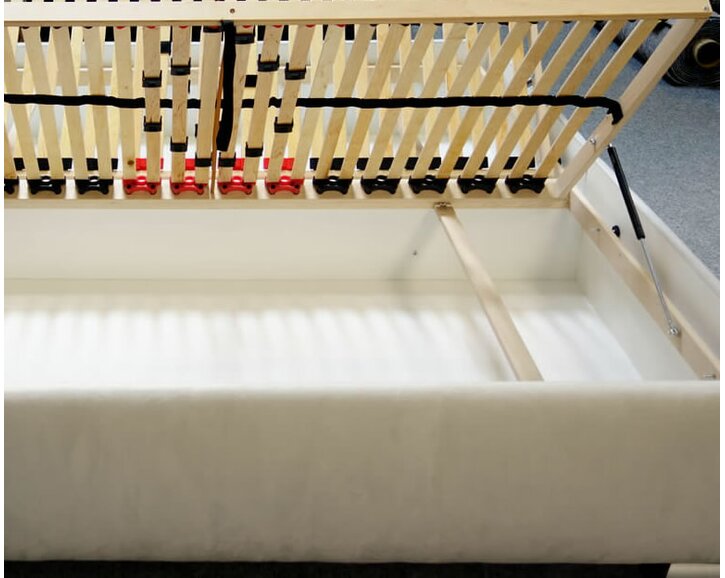 Zvýšená čalouněná válenda s úložným prostorem Quatro Zvýšená čalouněná válenda s úložným prostorem Quatro