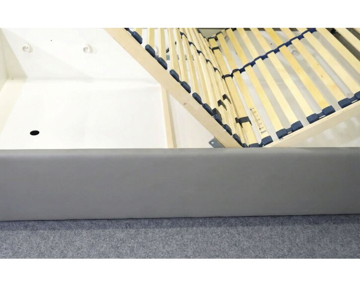 Zvýšená čalouněná postel s úložným prostorem Ryana, 140x200, šedá Zvýšená čalouněná postel s úložným prostorem Ryana, 140x200, šedá