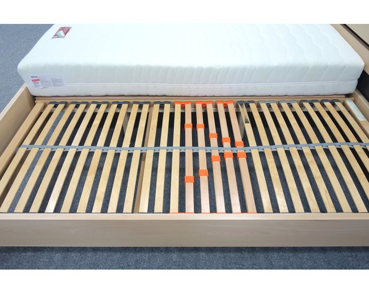 Jednolůžková postel z masivu Berni, 120x200, 140x200, masiv buk Jednolůžková postel z masivu Berni, 120x200, 140x200, masiv buk