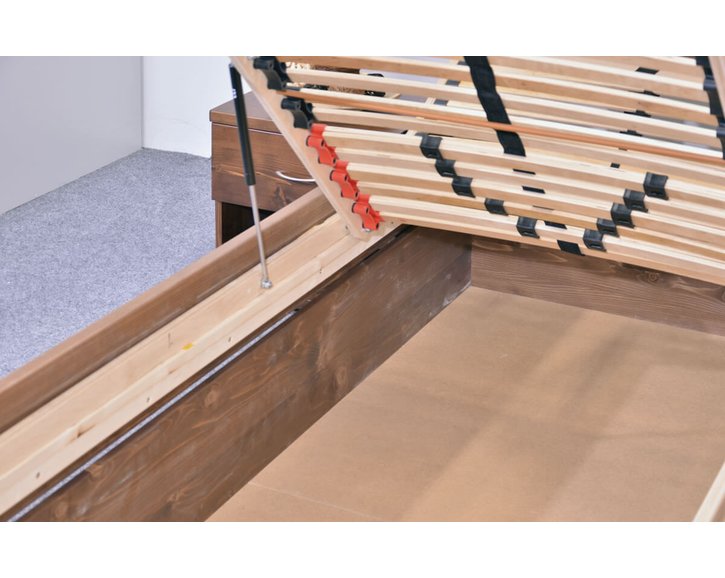 Zvýšená postel s úložným prostorem Rita, 120x200, masiv smrk Zvýšená postel s úložným prostorem Rita, 120x200, masiv smrk