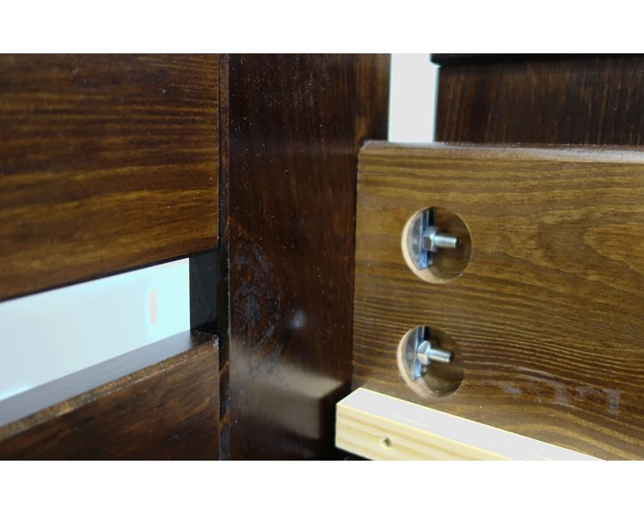 Dřevěná postel dvoulůžko Hanka New, masiv borovice, moření ořech Dřevěná postel dvoulůžko Hanka New, masiv borovice, moření ořech