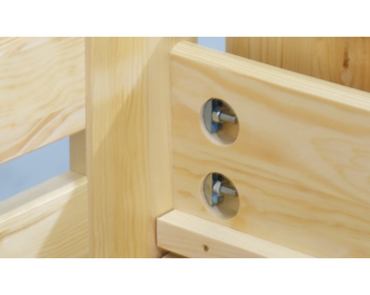 Dřevěná postel dvoulůžko Barča, masiv borovice Dřevěná postel dvoulůžko Barča, masiv borovice
